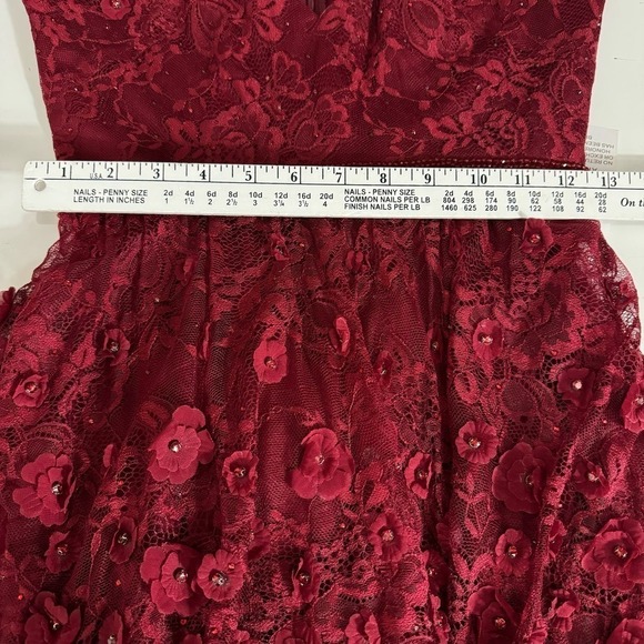Mac Duggal Gown Dress Tiered Floral Embellished V Neck Deep Red Size 2 - Picture 14 of 16